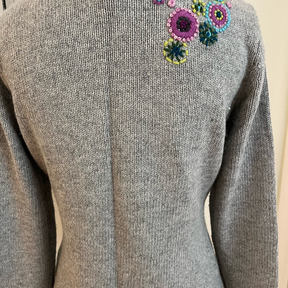 Talbots Petites Gray Button Front Embroidered Car… - image 5